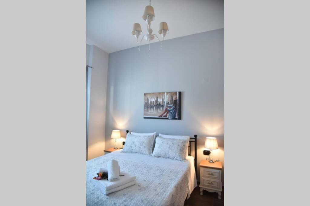 Family Apartments 4 Lechaio Bagian luar foto